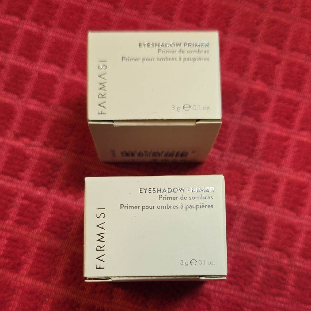 Farmasi Eyeshadow Primer in Cream Packaging
